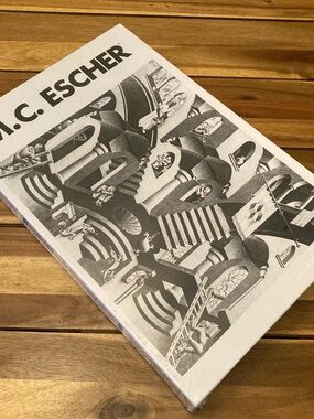 Vintage New in Box Selegiochi M.C. Escher Concave and Convex 1000 Piece Puzzle